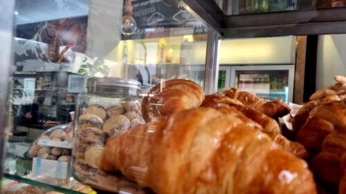 Cafeteria croisant 01